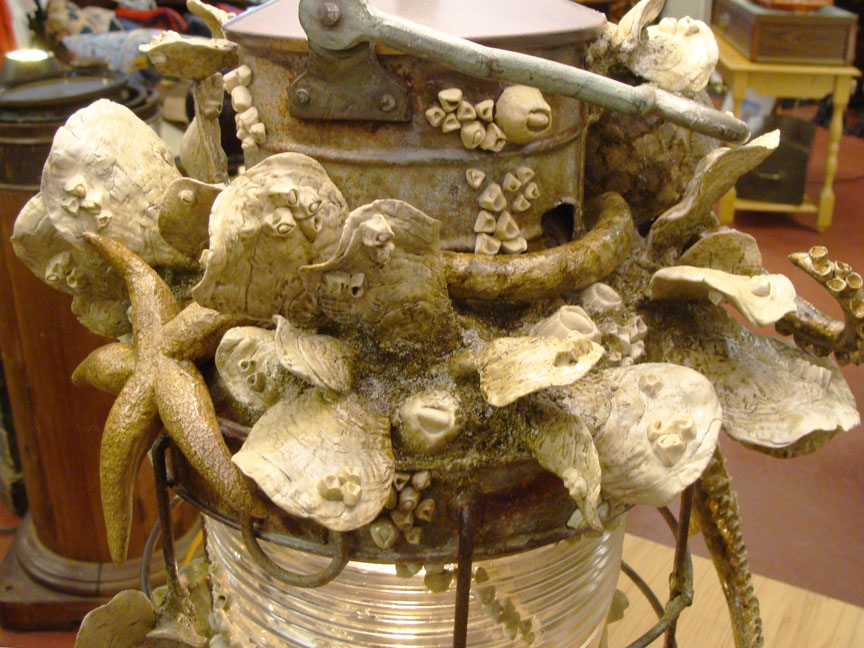 マルコリン・アート・クリスタル 貝殻 M177 Czech Modernism Mirrored and Reflected Infinitely - ICA Boston